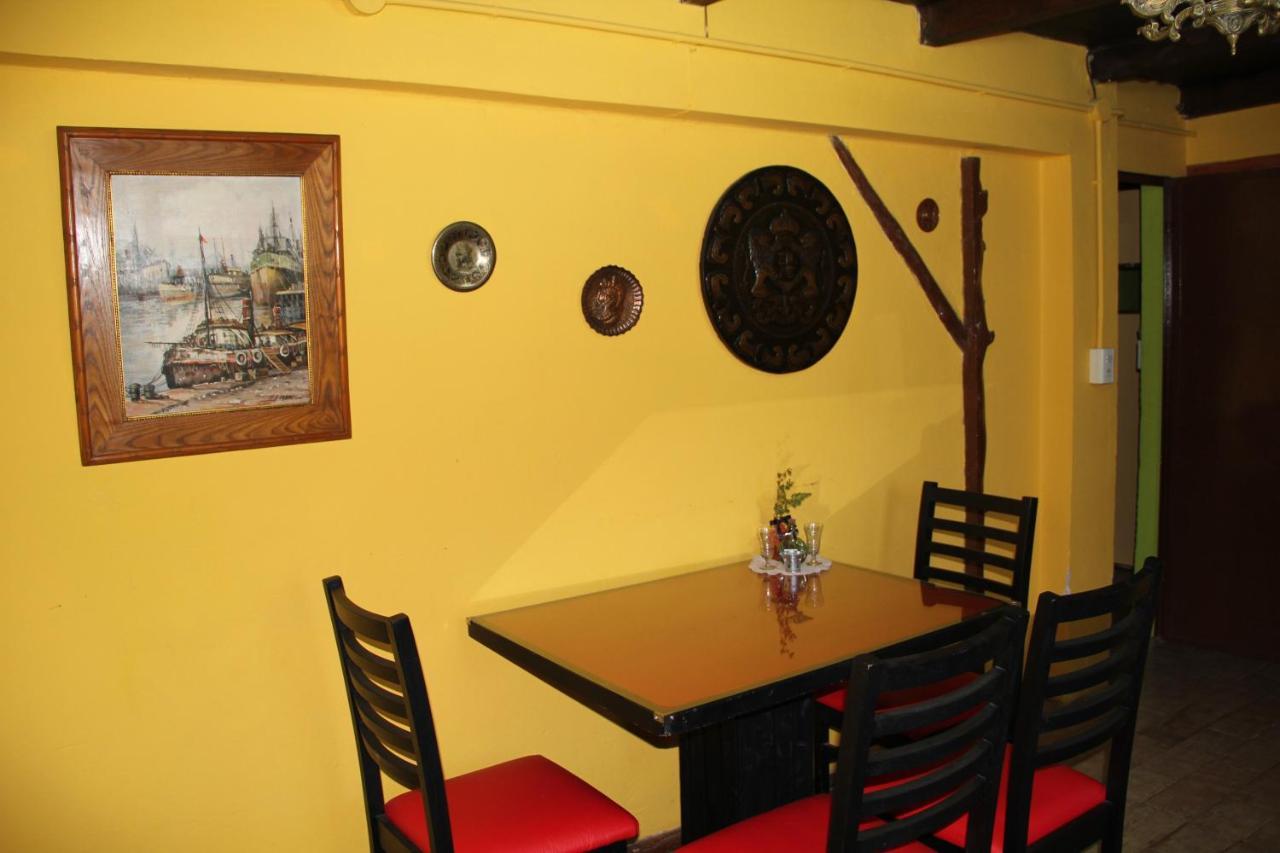 Posada De La Rosarito Hotell Brandsen Eksteriør bilde
